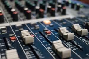 NFT i muzyka – dlaczego branża potrzebuje tokenów?