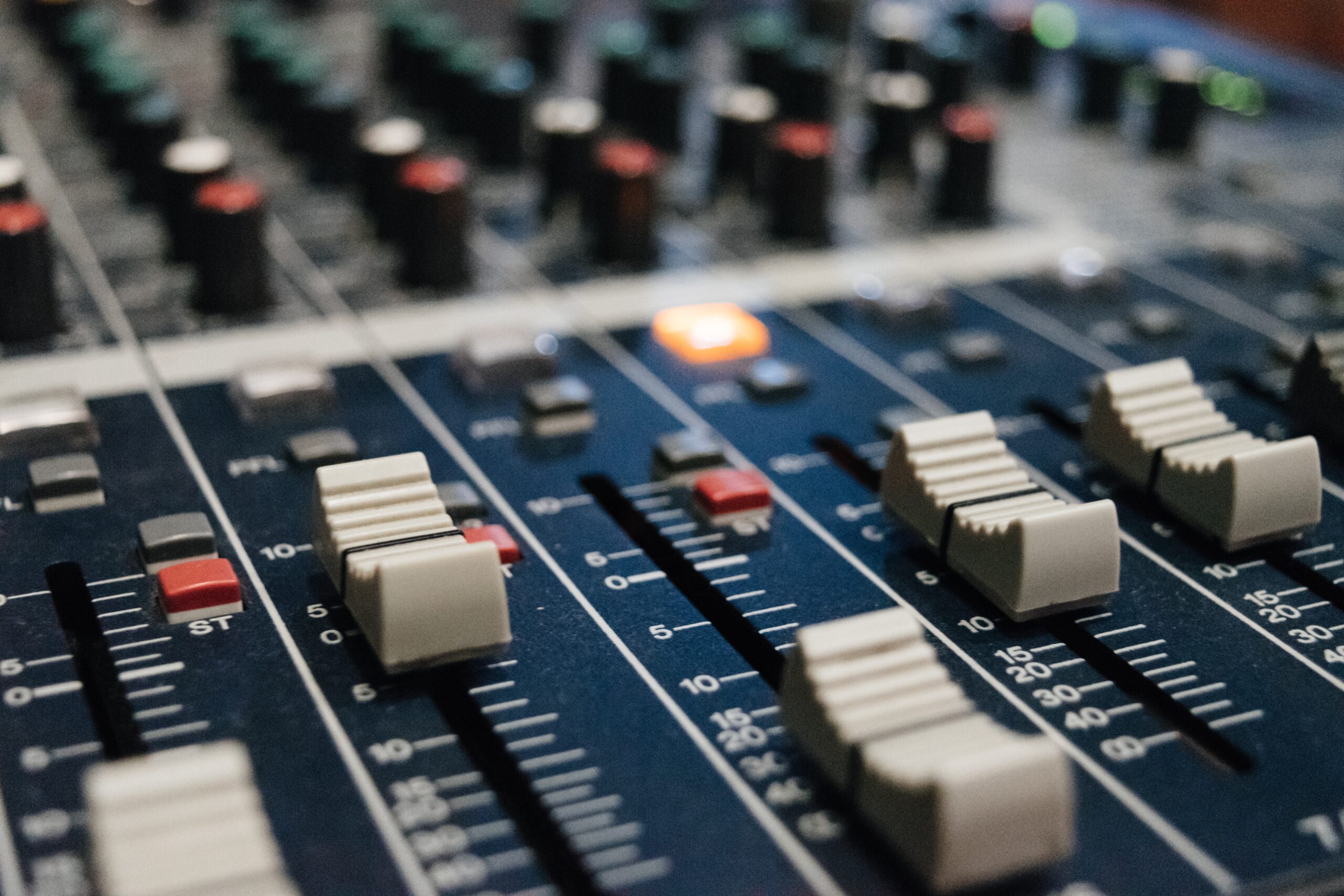 NFT i muzyka – dlaczego branża potrzebuje tokenów?